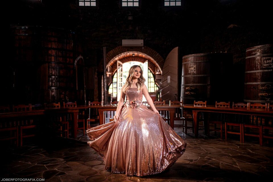 Ensaio de 15 anos de Giulia nos Caminhos de pedra em Farroupilha RS