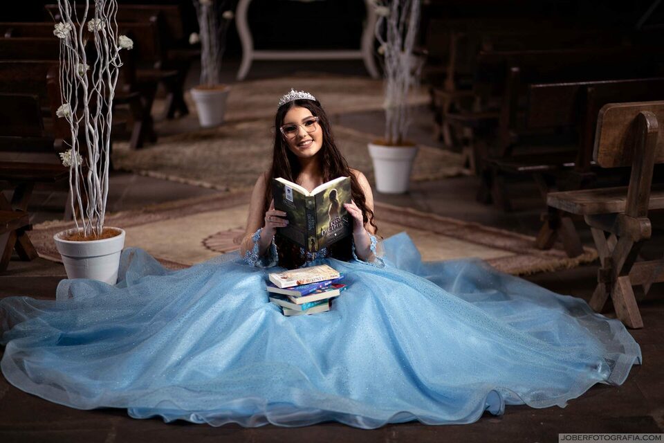 Ensaio de 15 anos de Sophi no castelo La Cave em Caxias do Sul RS