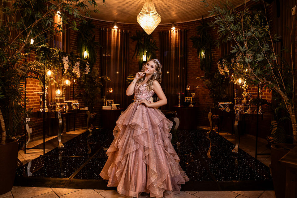 Festa de 15 anos de Pietra Cremonini na Ello centro de eventos em Caxias do Sul Serra Gaúcha